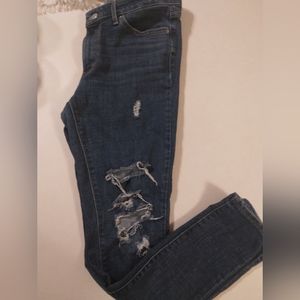 Levi Strauss 711 skinny distressed jeans